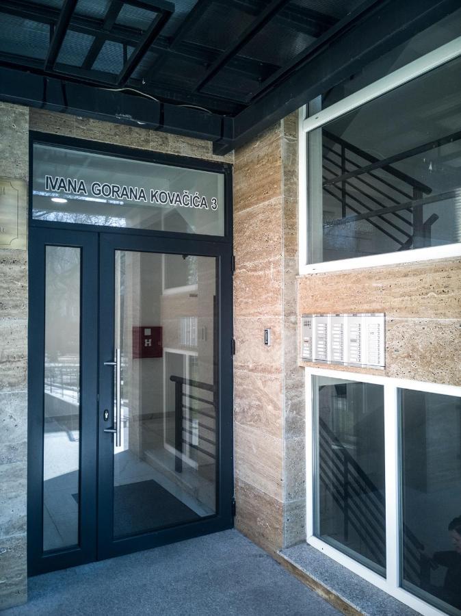 Raw Industrial City Apartment Subotica Exterior foto