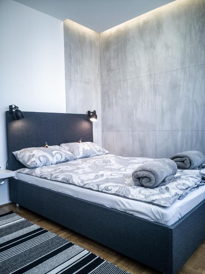 Raw Industrial City Apartment Subotica Exterior foto